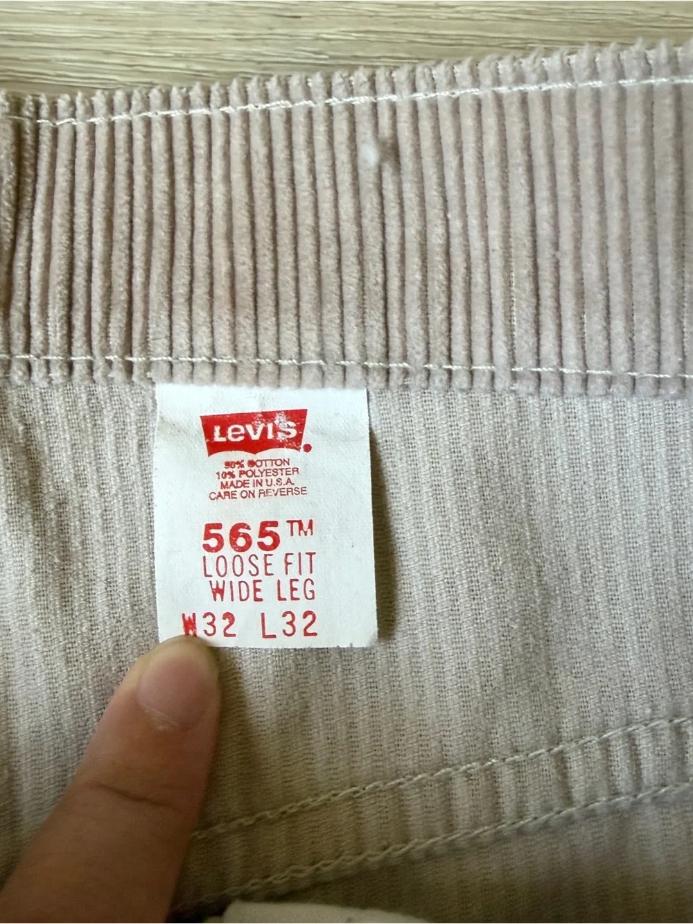 Vintage Levi’s 565 Loose Fit Wide Leg Corduroy Pants Made in USA Y2K Men’s